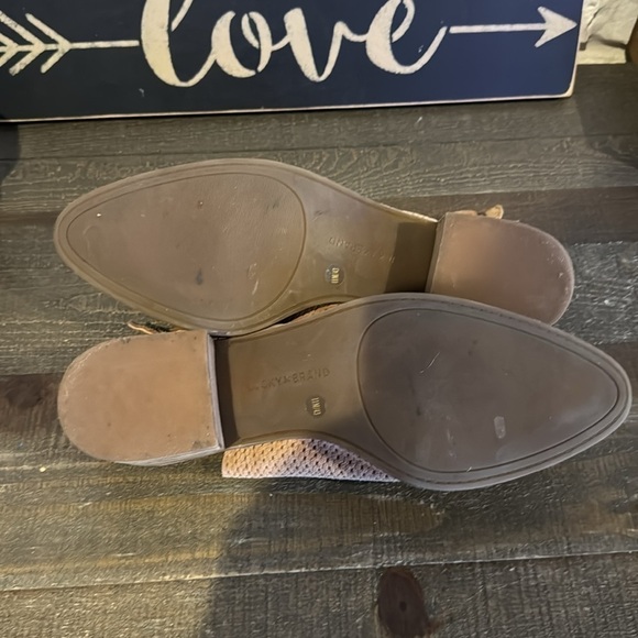 Women’s Lucky Brand suede mules - Picture 4 of 5